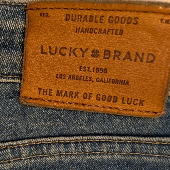 Lucky Brand Women's Light Blue Sweet Straight Ankle Jeans - Picture 3 of 6